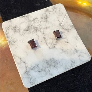 🆕Sterling Silver And Genuine Garnet Princess Cut Stud Earrings